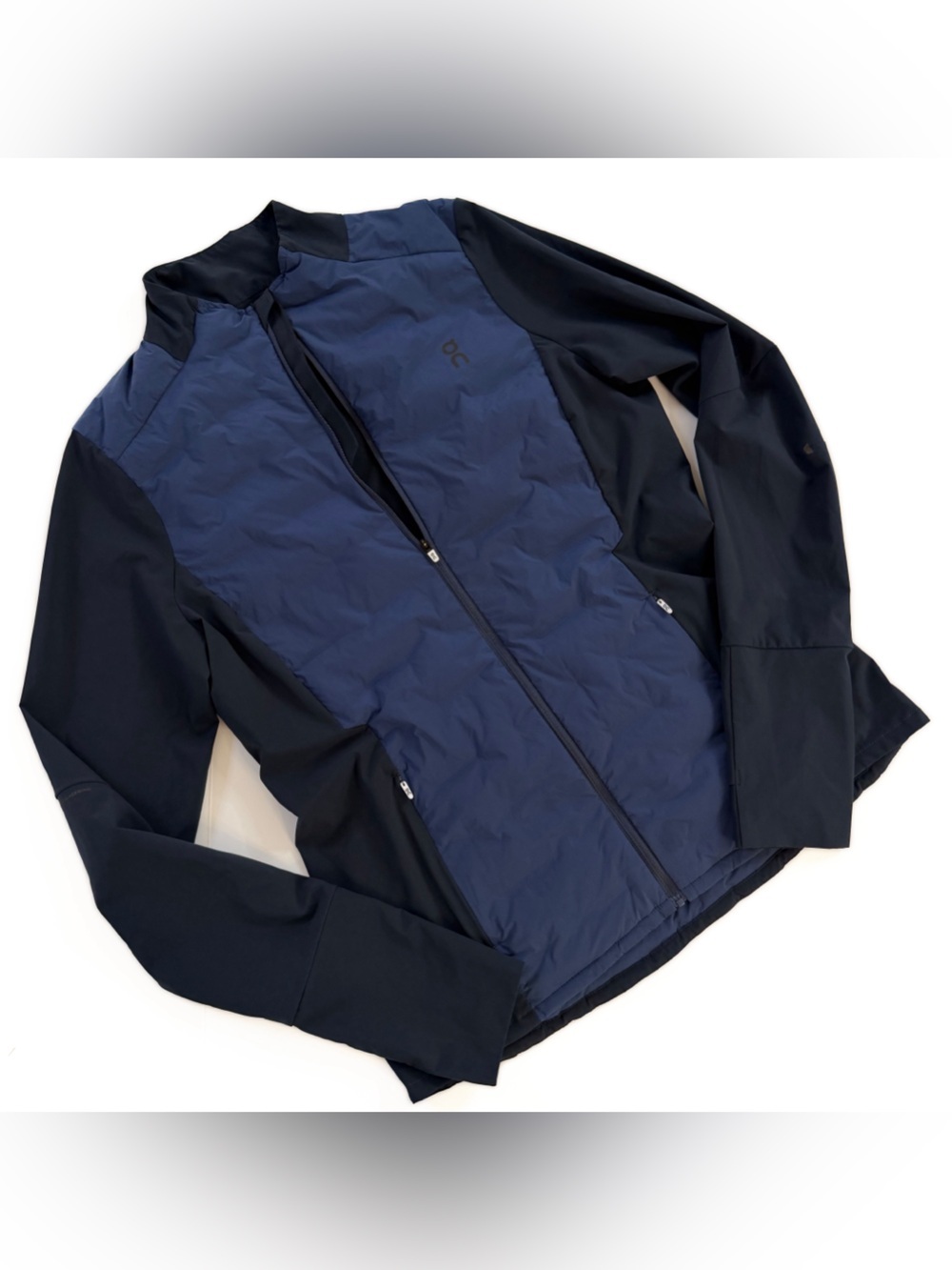 On Cloud Running Jacket Womens Medium Navy Blue Climate Water Repellent Outdoor
